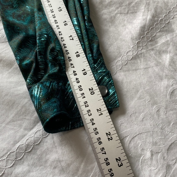 Bernard Cowan Vintage Satin Blouse Green Metallic Mock Neck Size 11/12 - Picture 11 of 13
